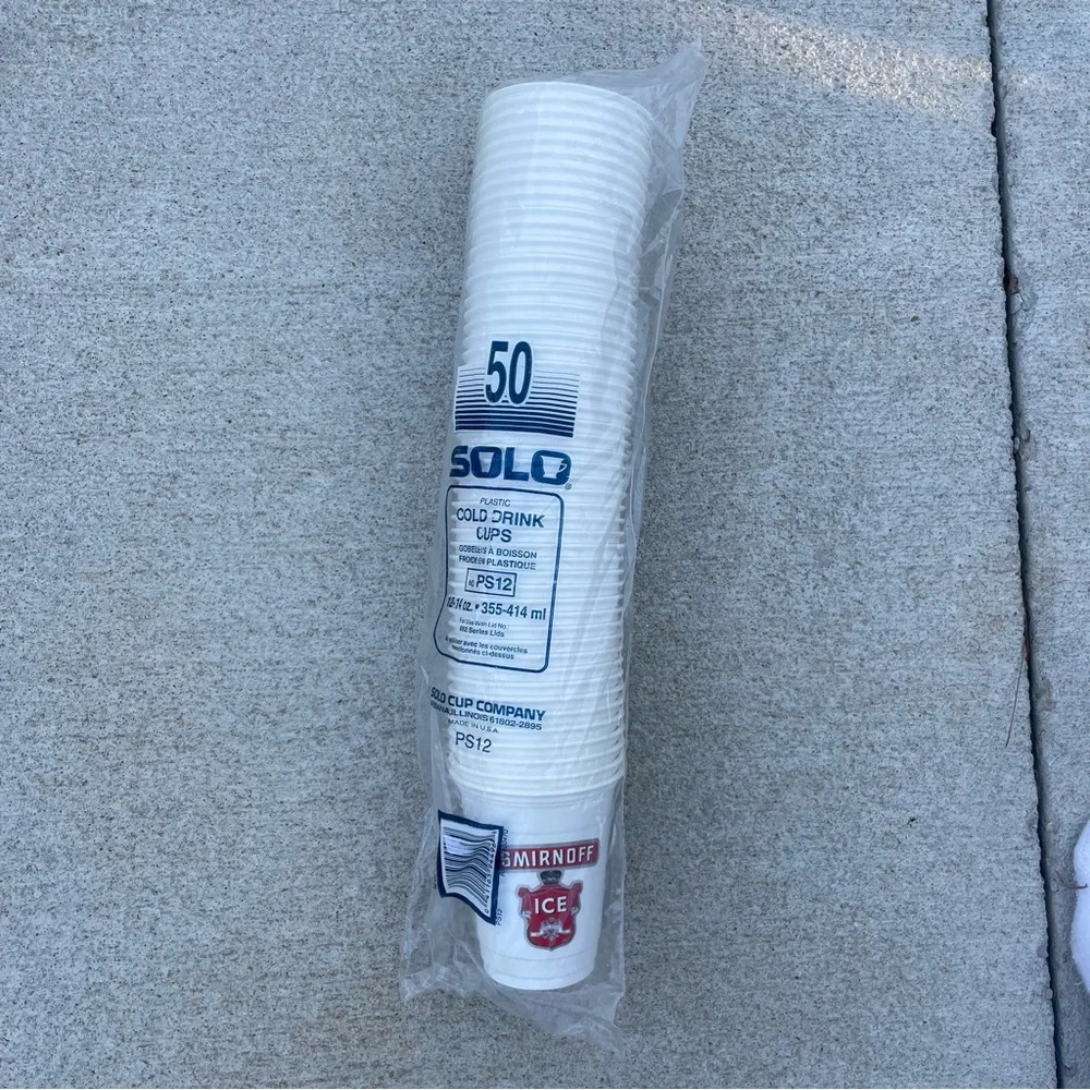 Vintage Beer Smirnoff 50 Count White Solo plastic cups NEW OLD STOCK